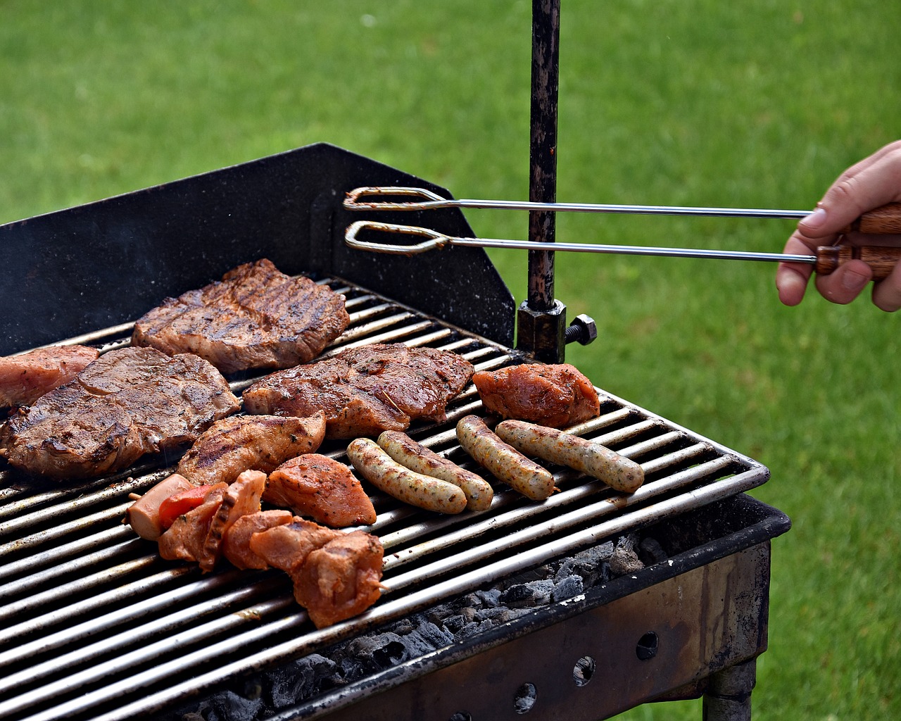 Barbekü ve Mangal Ekipmanları İle Duman ve Aroma Yönetimi